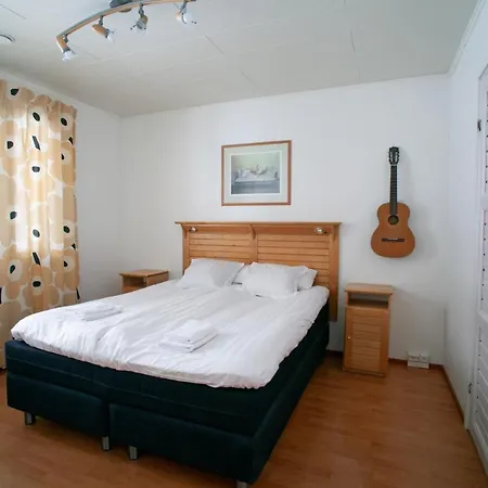 Aurora Hillside House Рованиеми